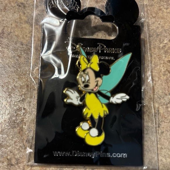 Disney Accessories - Disney Parks Minnie Mouse Pin